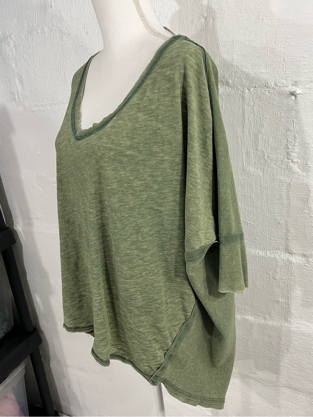 WE THE FREE OVERSIZED TSHIRT - Picture 12 of 15